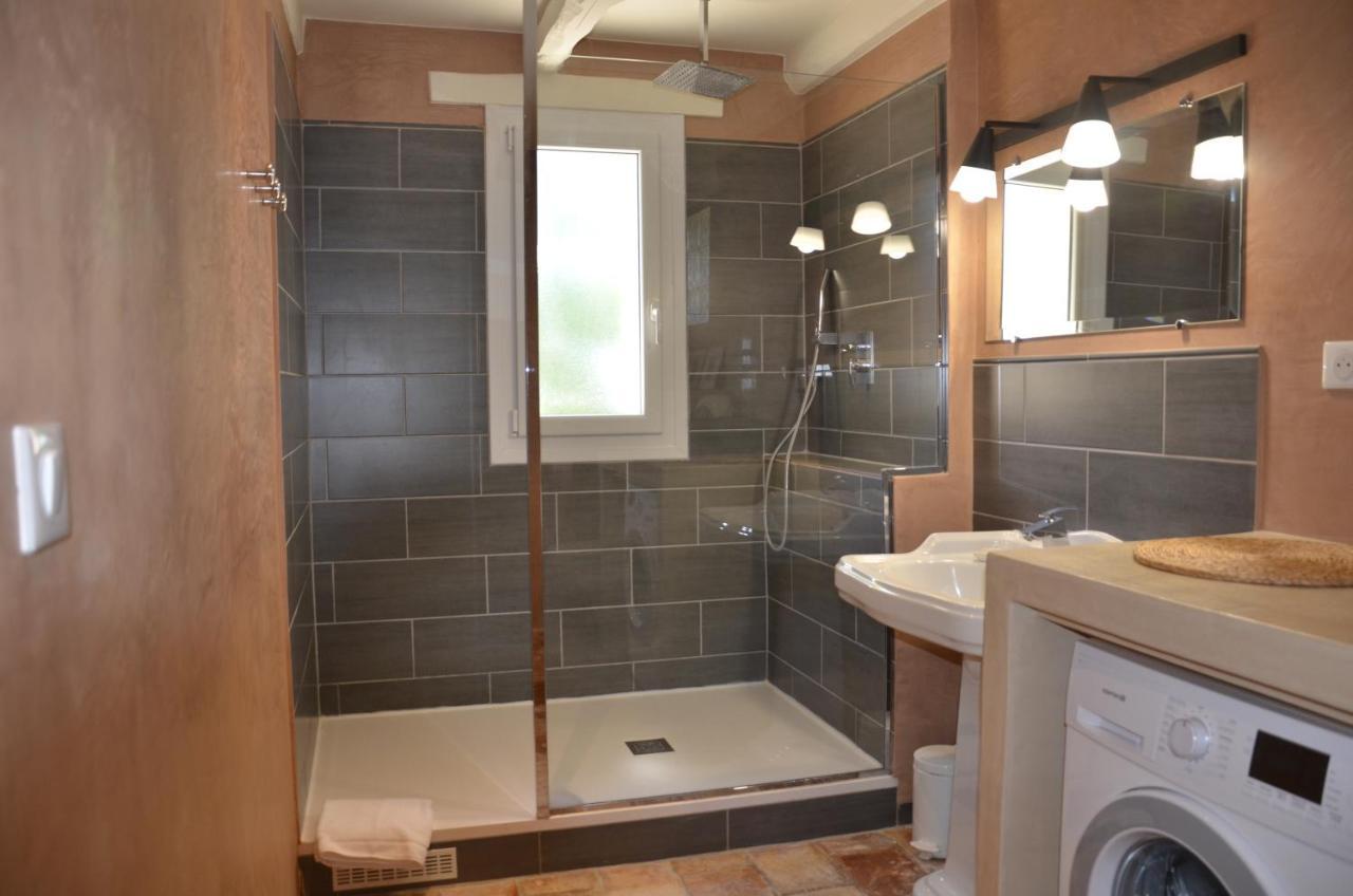 Le Jas Des Parpaillous Apartment ลีล-ซูร์-ลา-ซอร์ก ภายนอก รูปภาพ